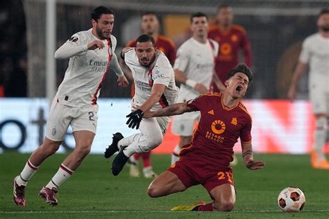 Hasil As Roma Vs Ac Milan Skor Agg Bola Net