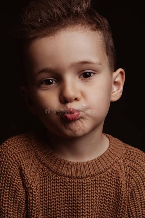 14666 Kiss Kid Boy Stock Photos Free And Royalty Free Stock Photos
