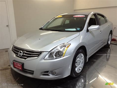 Brilliant Silver Nissan Altima S Photo Gtcarlot