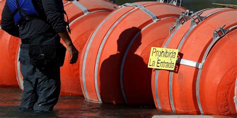 Texas Ordered To Remove Buoy Barrier From Rio Grande Wsj