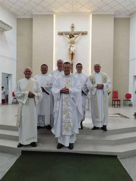 Pároco completa 40 anos de ordenação sacerdotal veja vídeo Notícias