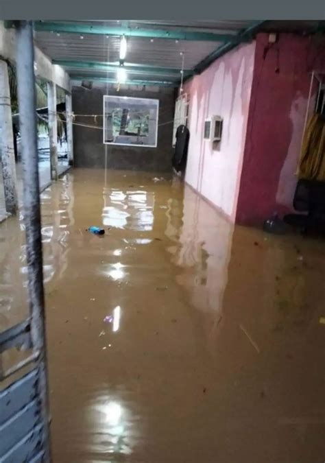 Veracruz M S De Casas Inundadas Al Desbordarse R O Agua Dulce En