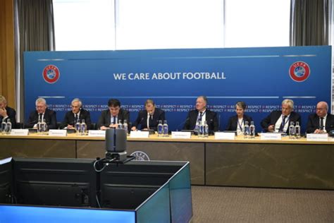 Komiteti Ekzekutiv I Uefa S Vendos Se Ku Do T Mbahen Finalet E Euro