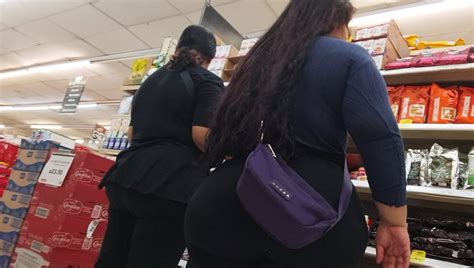 PAWG Big Ass And Perfect Shape Spandex Leggings Yoga Pants Forum