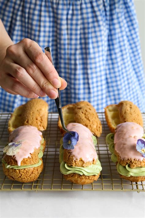 Matcha Strawberry Éclairs - Constellation Inspiration