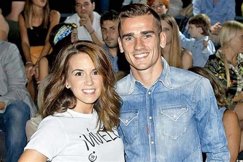 Who Is Erika Choperen Antoine Griezmanns Wife Her Age Birthday