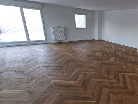 Pose d un parquet en chêne semi massif Cognac Brown à Croix ID Parquet