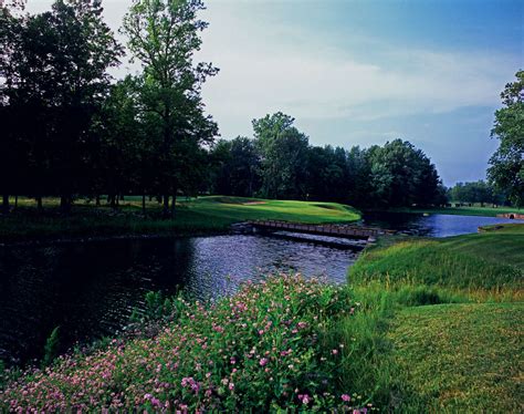 Club De Golf Royal Montreal, St-Raphael-De-L'ile, Canada - Albrecht ...