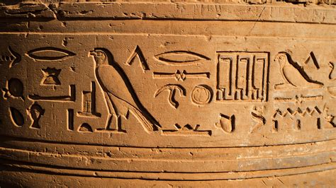 When did the Egyptians start using hieroglyphs? | Live Science