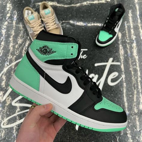 Kommande Sl Pp Air Jordan High Og Green Glow Sir Pierre S Godisp Se