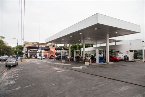 Estacioneros En Alerta CayÓ El 90 La Venta De Combustibles Y Piden