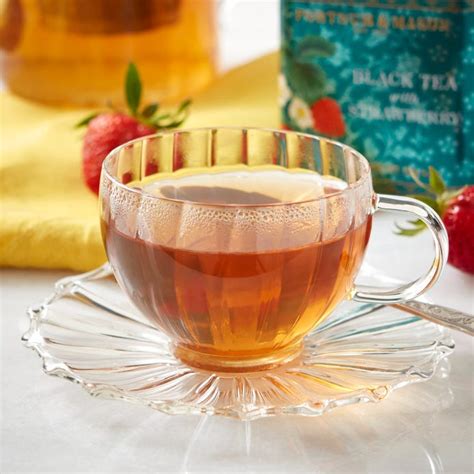 Black Tea With Strawberry Loose Leaf Caddy 125g