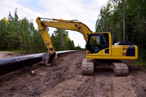 Natural Gas Pipeline Construction - Photos by Canva