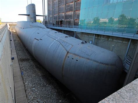 A Tour Of The Ballistic Missile Submarine Redoutable Photos Cnet