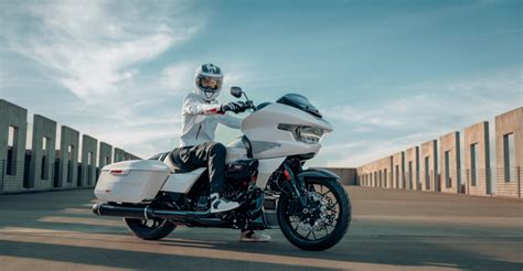 HARLEY DAVIDSON USHERS IN A NEW ERA OF MOTORCYCLE TOURING REIMAGINING