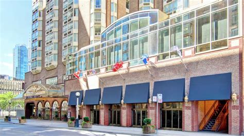 DoubleTree Toronto Downtown Hotels