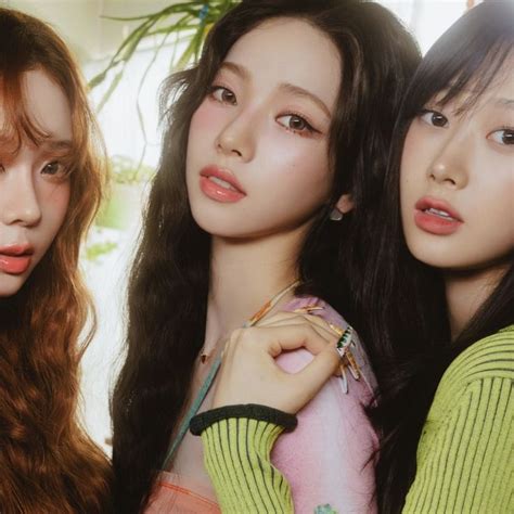 Matching icon group Karina 3/4 in 2023 | Matching pfp, Karina, Match