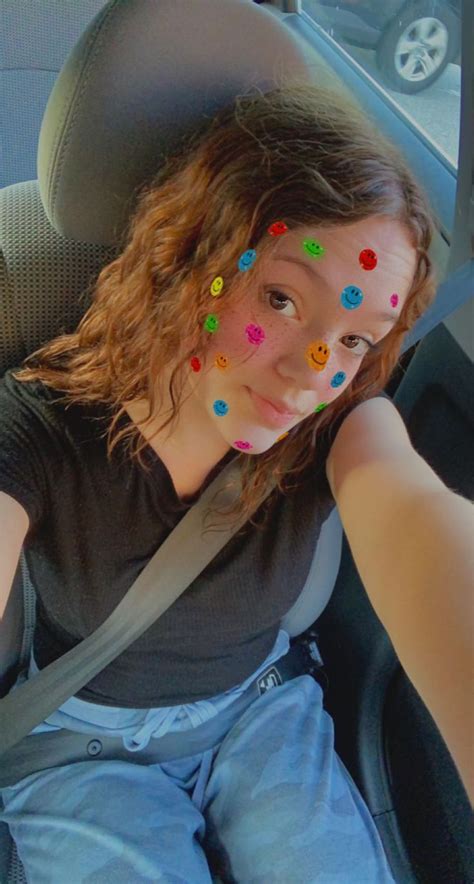Catfish Girl Instagram Dp Pretty Brunette Fake Photo Carnival Face