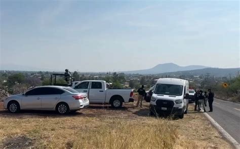 En Santiago Maravatío localizan a 2 hombres sin vida en la carretera