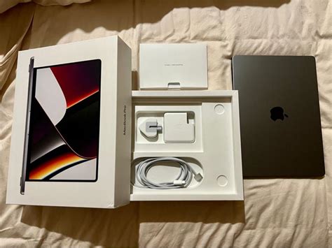 MACBOOK PRO 14 inch 16gb 512gb,, Computers & Tech, Laptops & Notebooks ...