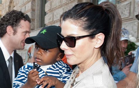 See Sandra Bullock's Sweetest Photos With Her 2 Kids