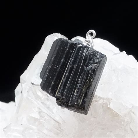 Colgante De Turmalina Negra Y Plata El Taller De Los Minerales