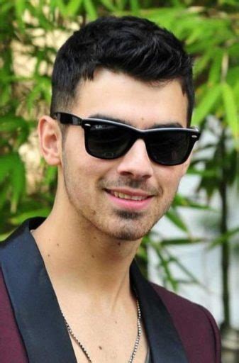 Joe Jonas Haircuts Mens Hairstyles And Haircuts Swag