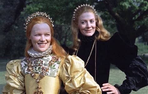 Glenda Jackson (left) in "Mary, Queen of Scots" — Grady Chambers