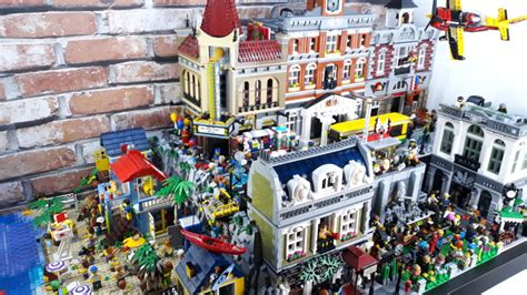 Custom Lego City Walk Through in Sept 2018 by Small Brick City