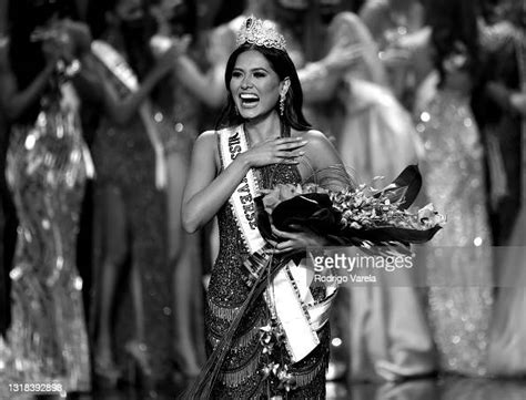 Miss Mexico Andrea Meza Is Crowned Miss Universe 2020 Onstage At The