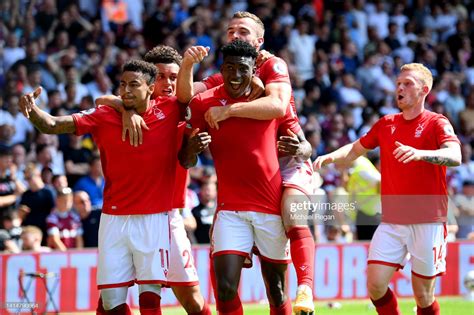 Nottingham Forest 1 0 West Ham Awoniyi Henderson Heroics Lift Reds To