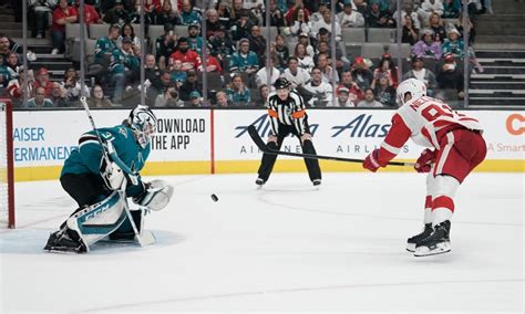 Sharks vs. Red Wings live stream: TV channel, how to watch