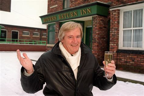 Pints for 10p as young Ken Barlow causes Corrie stir – 1966 compared to