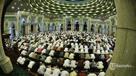 BACAAN Niat Salat Tarawih Sendiri Di Rumah 11 Rakaat Lengkap Dengan