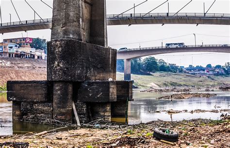 Rio Acre baixa ainda mais e fica a 5 centímetros de marca histórica