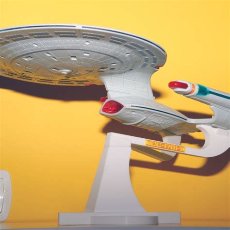 Descargar STAR TREK THE NEXT GENERATION NCC 1701 D BASE FOR PLAYMATES