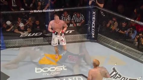 Travis Browne spectacularly knocks out Stefan Struve with a superman ...