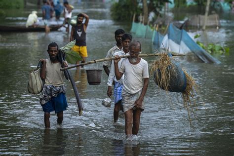 Dozens Dead Thousands Homeless In Bangladesh India Floods