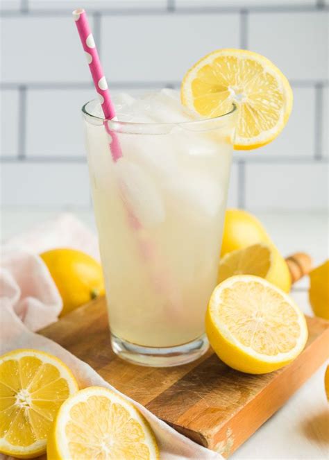 Fresh Squeezed Lemonade By The Glass Refreshing Homemade Lemonade