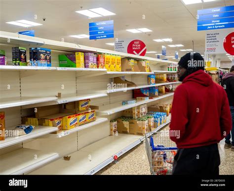 Empty Tesco Store Hi Res Stock Photography And Images Alamy