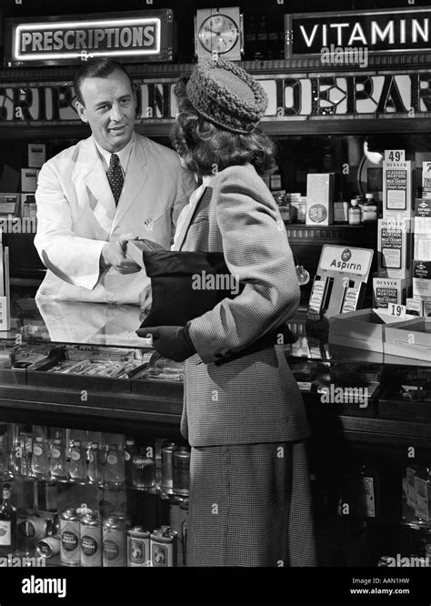 1950s Pharmacy Hi Res Stock Photography And Images Alamy