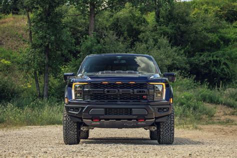 Download Ford F 150 Frontal View Wallpaper