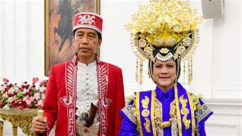 Potret Ibu Negara Iriana Jokowi Kenakan Baju Adat Buton Di Upacara Hut