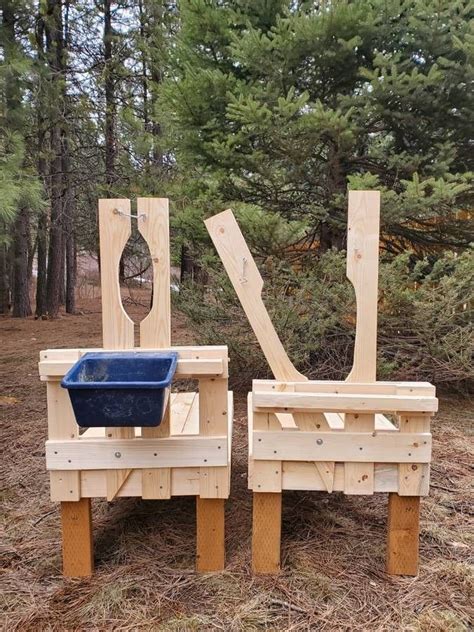 Goat Stand