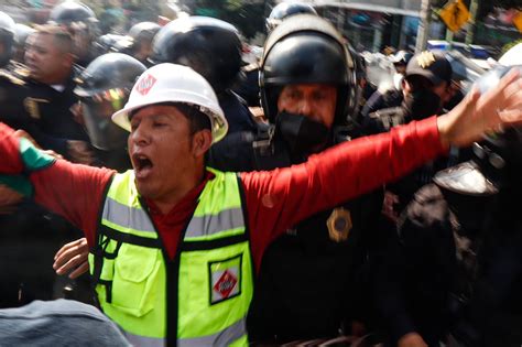 Gaseros En Paro Se Enfrentan Con Polic As Por Bloqueo En La Cdmx