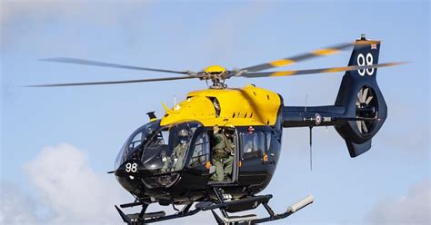 Le Royaume Uni s engage à fournir six hélicoptères H145 pour les