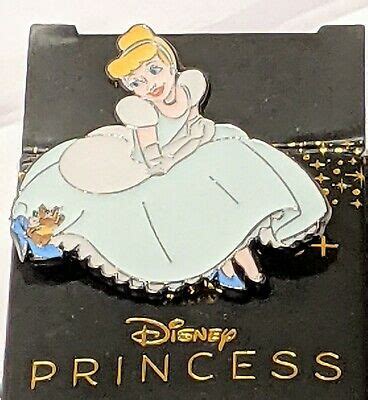 49697 Cinderella With Gus Gus Hot Topic Disney Princess Sitting