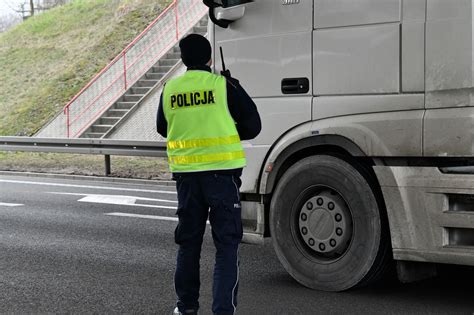 Podlascy Policjanci Zabezpieczaj Zgromadzenia Aktualno Ci Policja