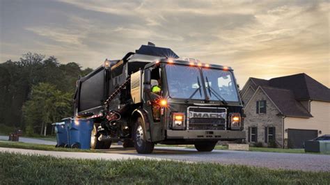 Evergreen Waste Services Receives First Of Five Mack Electric