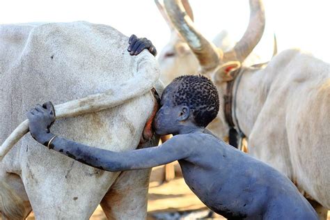 Mundari Luces Y Sombras Entre Cenizas Agencia De Viajes Expertos En